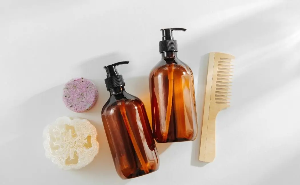 Naturalne składniki szamponów do włosów zniszczonych