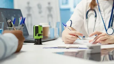 Czy można iść prywatnie na badania medycyny pracy? Dowiedz się, jak sprawnie uzyskać orzeczenie