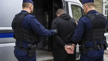 43-latek zatrzymany w Piotrkowie - trafił do Straży Granicznej