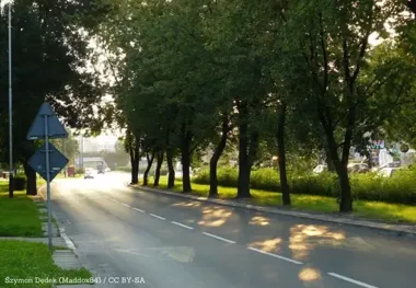 Ciepło zniknęło znad bazaru, a naprawa wymaga ciężkiego sprzętu