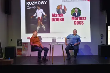 Piłka, wspomnienia i sport sprzed lat - Dziuba i Goss w bibliotece