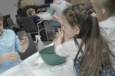 Łąka w miniaturze - piotrkowskie warsztaty botaniczne dały ekologiczny efekt