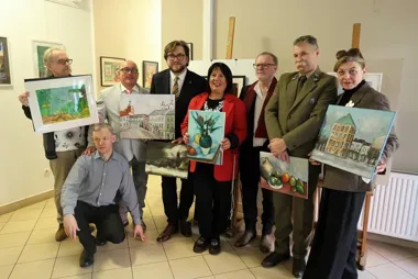 Kolory i serce z Dmowskiego – aukcja obrazów wspiera Środowiskowy Dom Samopomocy