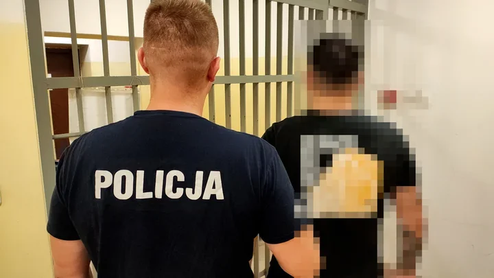 Przyspieszył na widok radiowozu. Narkotyki schował w bieliźnie