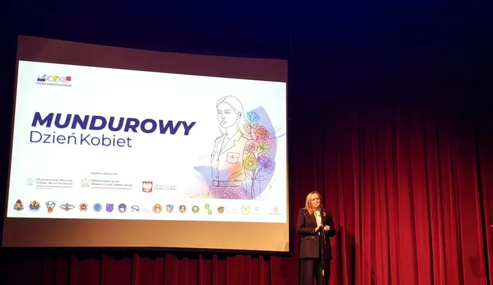 Sierżant z Łodzi doceniona na Mundurowym Dniu Kobiet - wyróżnienie w teatrze