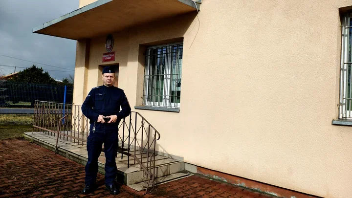 Dzielnicowy z Grabicy w plebiscycie - mieszkańcy mogą podziękować głosem