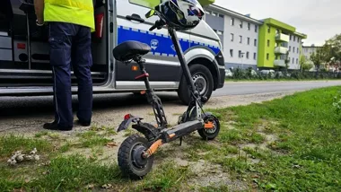 Pojazd wyglądał jak hulajnoga. Kierujący odpowie przed sądem