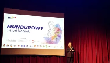 Sierżant z Łodzi doceniona na Mundurowym Dniu Kobiet - wyróżnienie w teatrze