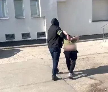 Narzędzia ogrodowe skradzione w Piotrkowie - kierowca złamał zakaz, przy kobiecie znaleziono narkotyki