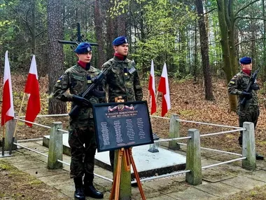 Las Bugajski znów przypomniał o zbrodni. Padły słowa pamięci