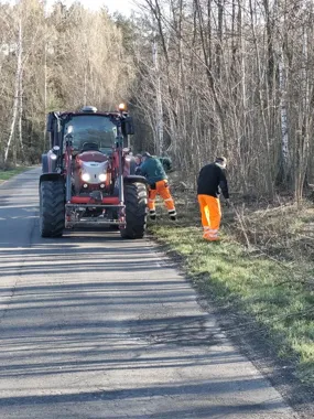 Drogowcy nie czekają na lepszą pogodę i ruszyli z wiosennymi naprawami powiatu