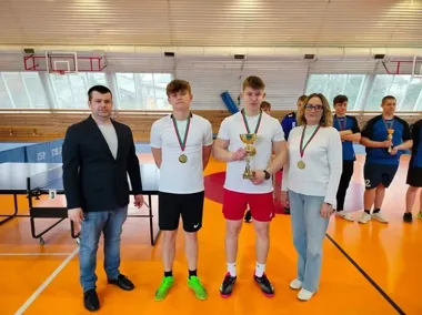 Podwójne złoto z Czarnocina po zaciętej grze przy stołach