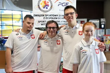 Blisko 60 pływaków na starcie w Piotrkowie. Trzy złota Bartosza Sokalskiego